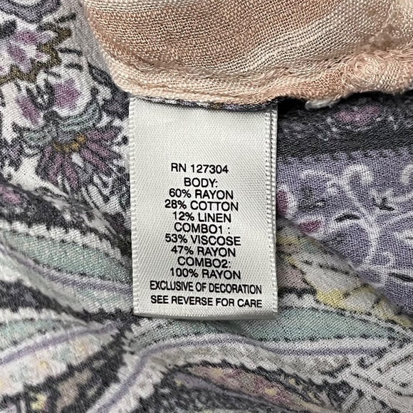 John Mark Womens XL Button Front Long Tunic Top Embroidered Flowers Mixed Media - Picture 6 of 8